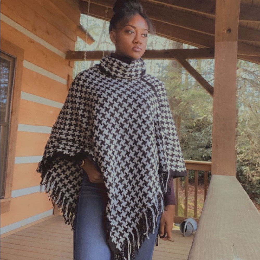 Houndstooth Poncho